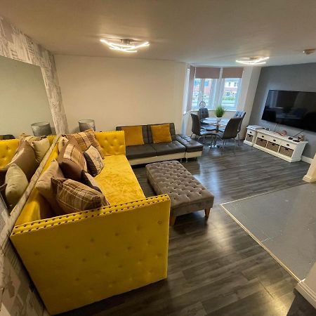 Empire Serviced Apartments Гінклі Екстер'єр фото
