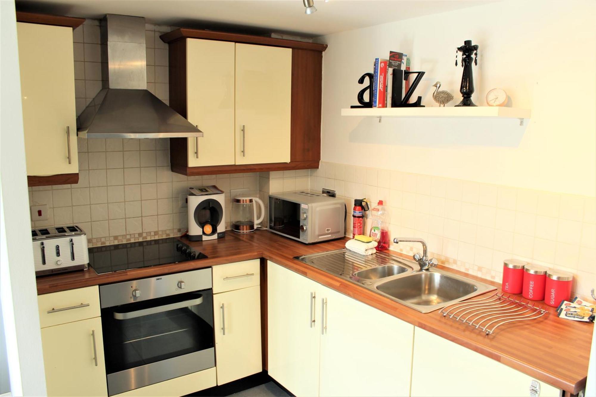 Empire Serviced Apartments Гінклі Екстер'єр фото